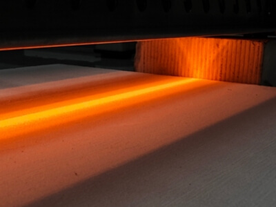 如何選擇焊接技術(shù)？紅外線焊接與激光焊接的深度對(duì)比！